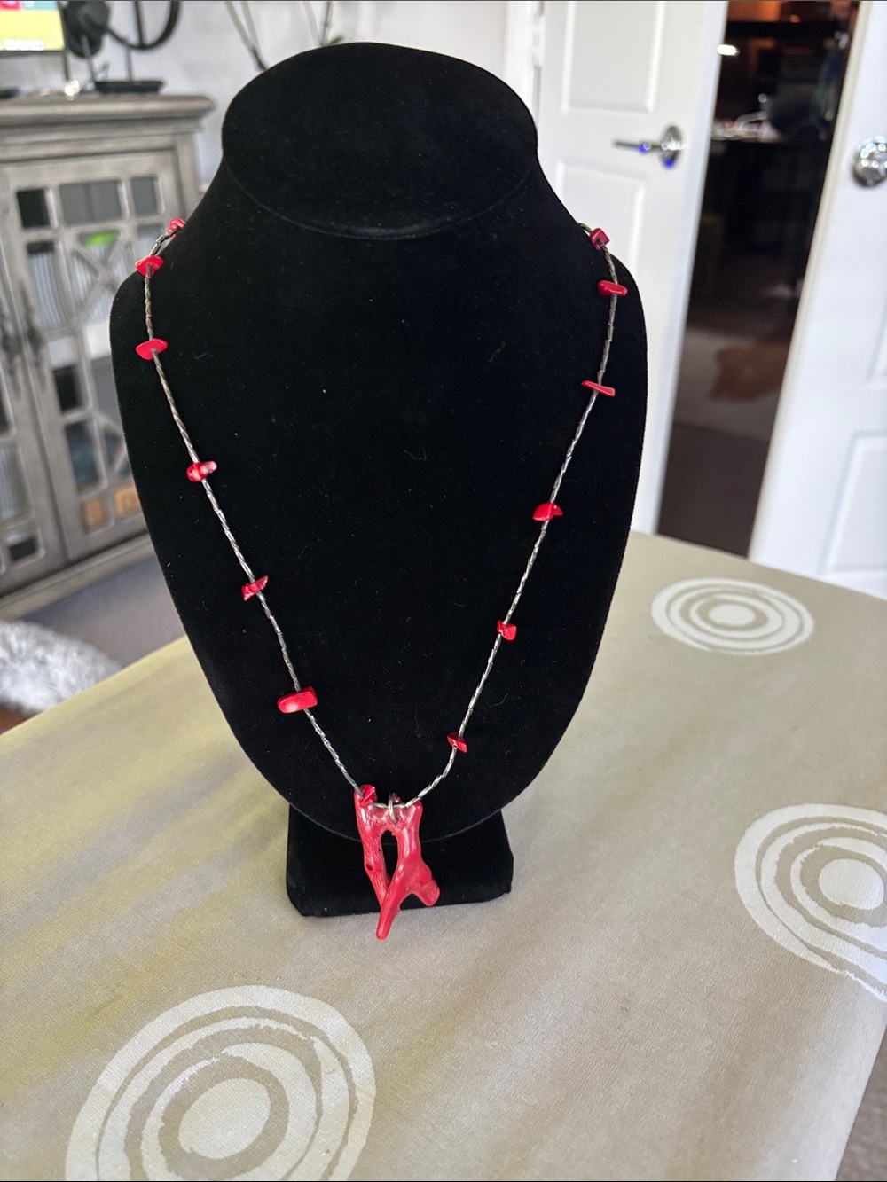 Red Coral-Inspired Women's Necklace